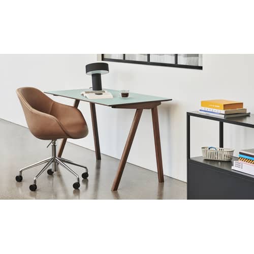 Lampe de table Slant métal noir - Hay - Noir - Aluminium, Fonte