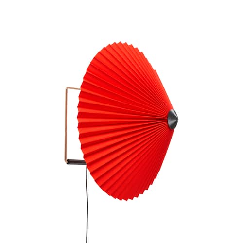 Wandleuchte mit Stromkabel Matin Large textil rot Schwenkbare LED-Leuchte / Ø 38 cm - Hay - Feuerrot - Gefaltete Baumwolle, Stahldraht