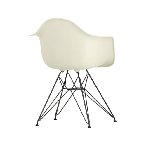 Poltrona RE DAR - Eames Plastic Armchair materiale plastico grigio / (1950) - Gambe nere / Riciclata - Vitra - Grigio sasso / Gambe nere - Acciaio laccato, Plastica riciclata post-consumo
