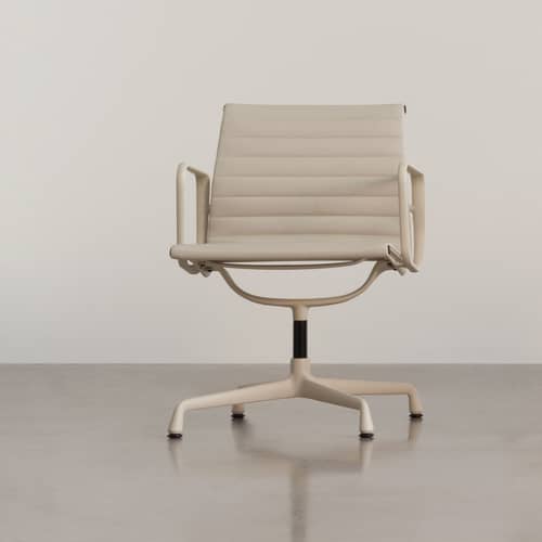 Aluminium Chair EA108 Swivel armchair leather beige / Eames (1958) - Vitra - Clay (Leather) / Base, leg chalk - die-cast aluminium, Leather, Polyurethane foam