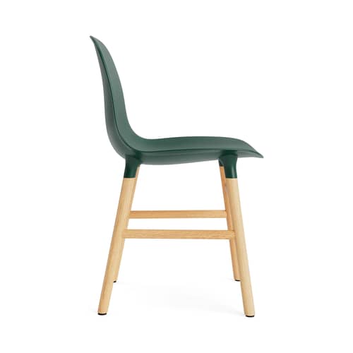 Chaise Form plastique vert / Pied chêne - Normann Copenhagen - Vert  chêne - Chêne, Polypropylène