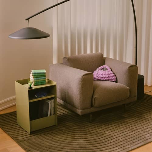 Fauteuil rembourré Rest tissu beige - Muuto - Beige (Tissu Heart 6) / Pied noir - Contreplaqué, Mousse, Tissu