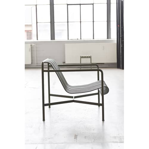 Palissade Dining Large Stackable armchair metal green Large - R & E Bouroullec - Hay - Olive green - Epoxy lacquered steel