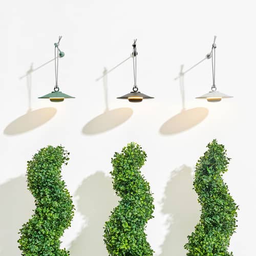 Outdoor-Wandleuchte Chap-O metall orange / Schnurlose Lampe - Fatboy - Leuchtendes Orange - Beschichtetes Metall