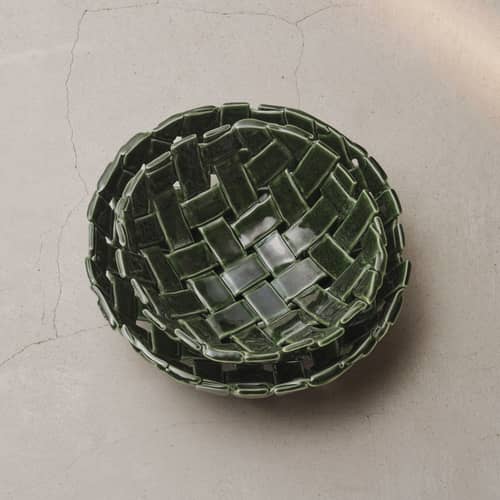 Korb Plait keramik grün / Obstschale - handgeflochten / Ø 30 cm - Ferm Living - Smaragdgrün - emaillierte Keramik