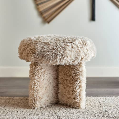 Pouf Frikka / Fourrure - Bloomingville - Beige (fausse fourrure) - Fausse fourrure, MDF, Mousse PU
