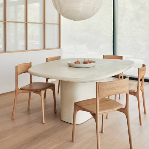 Table ovale Elements / 200 x 143 cm - 8 personnes / Microciment - Ethnicraft - Blanc cassé - Microciment verni