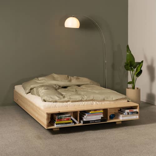 Lit double Merge / Pour matelas 180 x 200 cm - Banc / rangement intégré - KARUP DESIGN - Pour matelas 180 x 200 - Pin massif certifié FSC