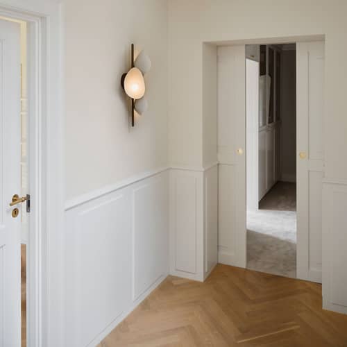 Florii 3 Wall light plastic material white / H 61 cm - NUURA - Dark bronze / White - Aluminium, Polycarbonate