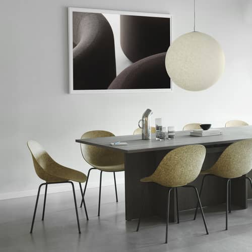 Mat Chair cane & fibres brown / Navy Alga - Normann Copenhagen - Alga (dark) / Base, legs Black - Powder coated steel, Seagrass