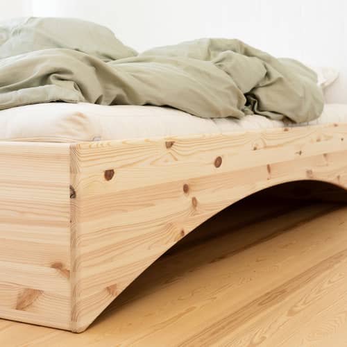 Lit double Orbit bois naturel / Pour matelas 180 x 200 cm - KARUP - Pour matelas 180 x 200 cm - Pin massif certifié FSC