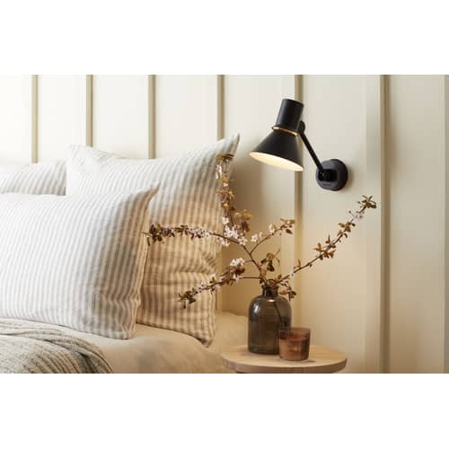 Type 80 W2 Wall light with plug metal black / Articulated arm - Mains power - Anglepoise - Black - Aluminium, Cast iron, Steel