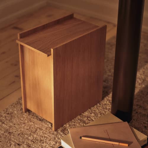 Poubelle Sama Small bois naturel / H 35 cm - Seau en plastique interne - Ferm Living - Chêne naturel - Placage chêne, Plastique recyclé