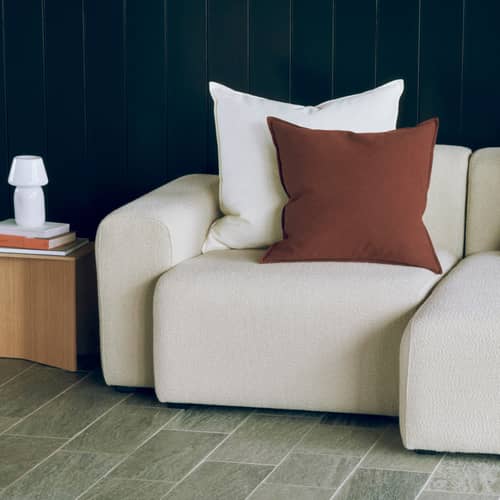 Coussin Linen tissu rouge / 50 x 50 cm - Hay - Rouge oxyde -  Plumes, Coton, Lin