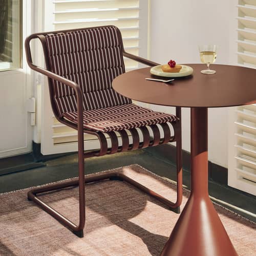 Fauteuil de repas Palissade Cantilever métal rouge / Large - Hay - Rouge oxyde - Acier thermolaqué
