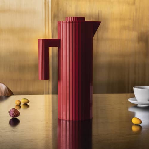 Pichet isotherme Plissé plastique noir / 1 L - Résine thermoplastique - Alessi - Noir - Résine thermoplastique, Verre