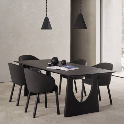 Fauteuil rembourré Unda tissu noir - Ethnicraft - Charbon / Chêne noir - Chêne massif, Mousse haute densité, Tissu polyester