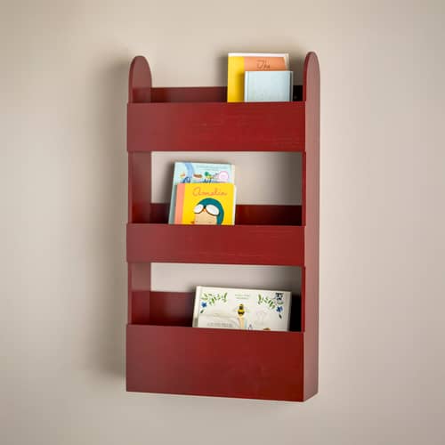 Etagère murale Moris / Présentoir à livres - L 38 x H 70 x P 12 cm - Bloomingville - Rouge - Bois de paulownia
