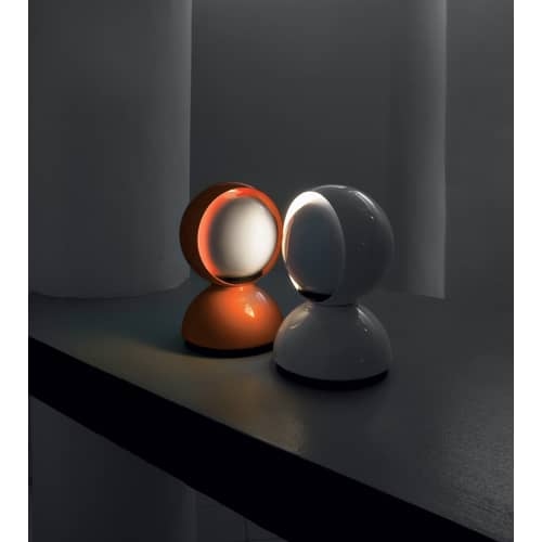 Lampe de table Masters\' Pieces - Eclisse métal blanc / Vico Magistretti , 1965 - Artemide - Blanc - Métal verni