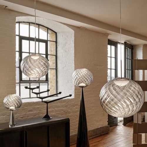 Lampe de table Whirl Cone Fat / LED - Ø 30 cm - Tom Dixon - Argent / Pied argent - Acier, Polycarbonate semi-métallisé