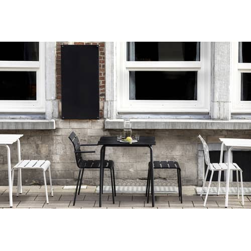 Table carrée Aligned métal multicolore / By Maarten Baas - 70 x 70 cm  / Modèle d\'expo - valerie objects - Noir - Aluminium thermolaqué