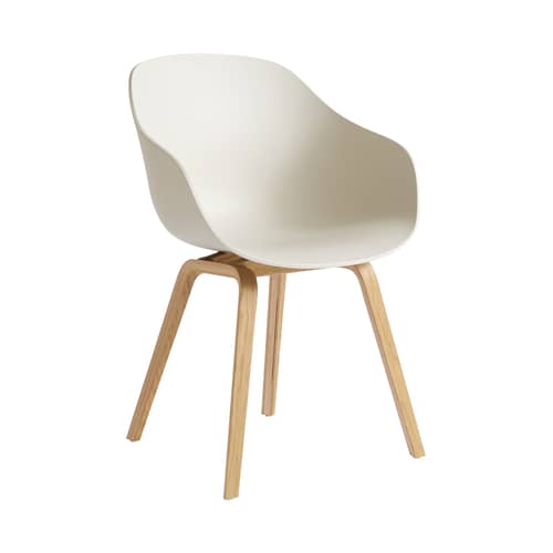 About a chair AAC 222 Armchair plastic material beige / Plastic & wood - Hay - Cream / Lacquered oak - Lacquered oak plywood, Recycled polypropylene