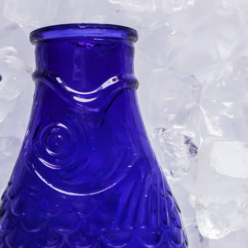 Carafe Fish & Fish verre bleu / 85 cl - Serax - Carafe / Bleu cobalt - Verre pressé