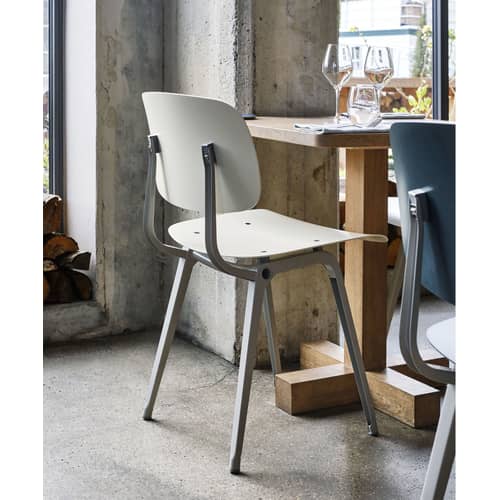 Chaise Revolt plastique blanc beige / Réédition 1950\' - Hay - Blanc Riz / Pieds beiges - ABS recyclé, Acier thermolaqué