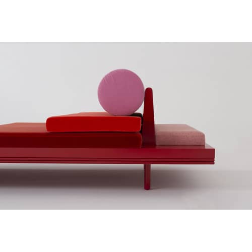 Dormeuse Place des Victoires / Par José Lévy / 200 x 110 cm - Exclusivité - Lelièvre Paris - Rouge - Frêne laqué, Mousse, Tissu