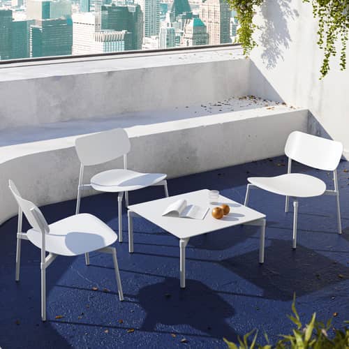 Couchtisch Fromme metall rot / Aluminium - 70 x 70 x H 35 cm - Petite Friture - Rot - Aluminium