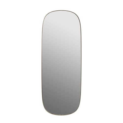 Miroir mural Framed Large métal beige / 44 x 118 cm - Muuto - Cadre Taupe / Miroir standard - Acier, Verre
