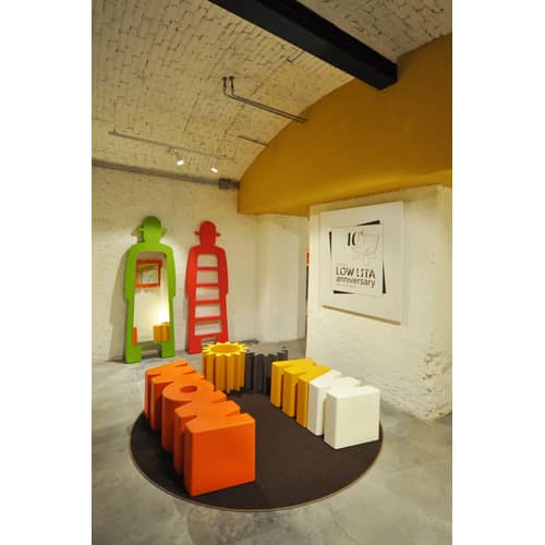 Banc Wow plastique rouge / L 147 cm - Slide - Rouge - Polyéthylène