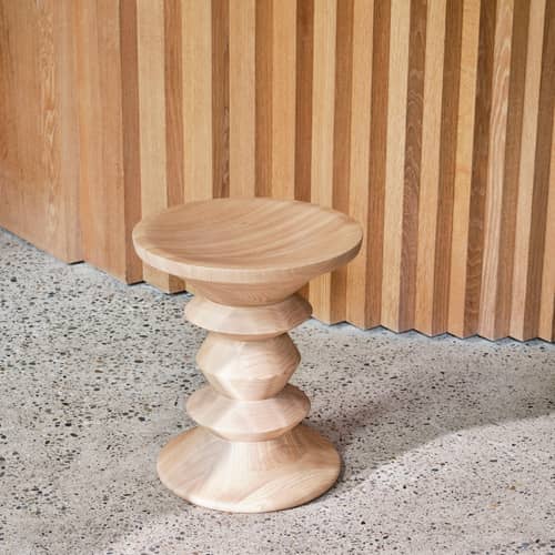 Stools Stool natural wood / Model A - Vitra - Model A / Natural chestnut tree - Solid chestnut wood