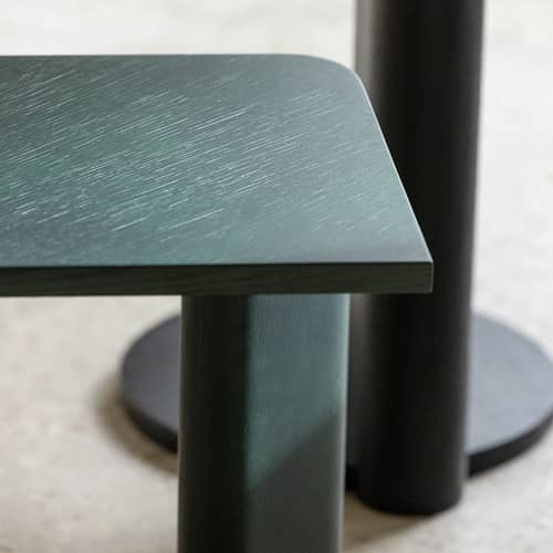 Table d\'appoint Galta Forte Side bois vert / 38 x 38 x H 47 cm - KANN DESIGN - Chêne vert - Chêne massif teinté, Placage chêne teinté