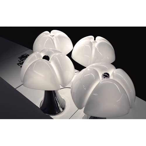 Lampe de table Pipistrello LED / H 66 à 86 cm - Gae Aulenti, 1965 - Martinelli Luce - Blanc - Acier galvanisé, Aluminium laqué, Méthacrylate