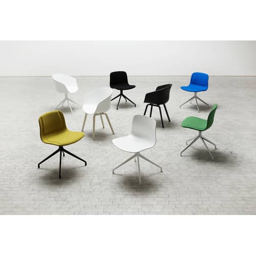 Fauteuil pivotant About a chair - Hay - Noir / Pied noir - Fonte d\'aluminium laquée, Polypropylène