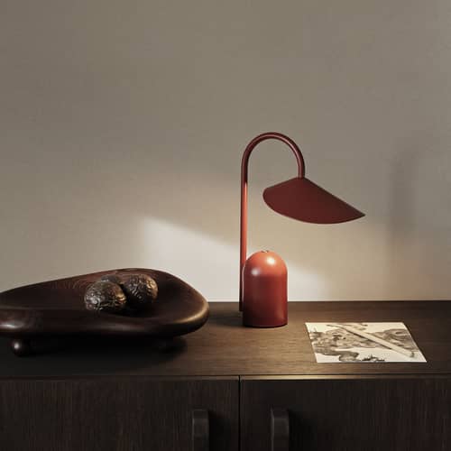Lampe sans fil rechargeable Arum LED - Ferm Living - Rouge Oxyde - Aluminium, Fer