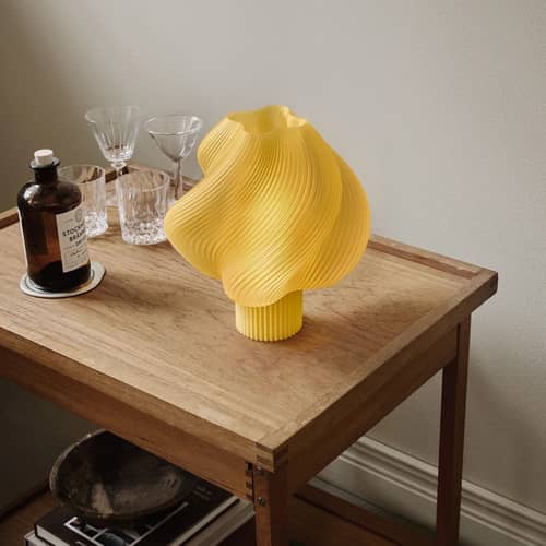 Lampe de table Soft Serve Regular  jaune / H 26 cm - CRÈME ATELIER - Sorbet limoncello - PLA recyclé