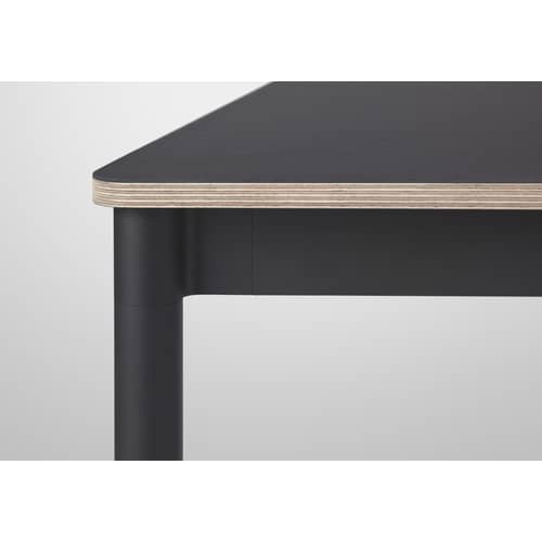 Table rectangulaire Base /190 x 85 cm - Muuto - Noir / Plateau : bord bois - Aluminium extrudé, Contreplaqué, Stratifié