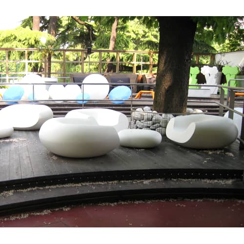 Tavolino Chubby Low materiale plastico bianco / Pouf - 85 x 75 x H 30 cm - Slide - Bianco - Polietilene