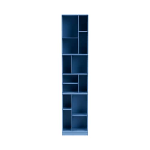 Bücherregal Loom holz blau / B 46.8 x T 30 x H 215.8 cm - MONTANA - Azure 154 - lackierte Holzfaserplatte