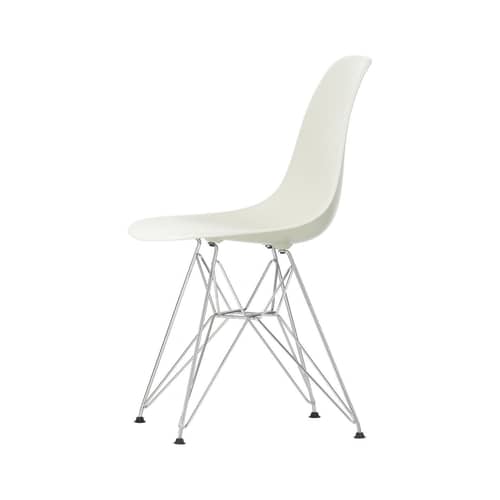 RE DSR - Eames Plastic Side Chair Chair plastic material grey / (1950) - Chrome legs / Recycled - Vitra - Pebble grey / Chrome legs - Chromed steel, Post-consumer recycled plastic