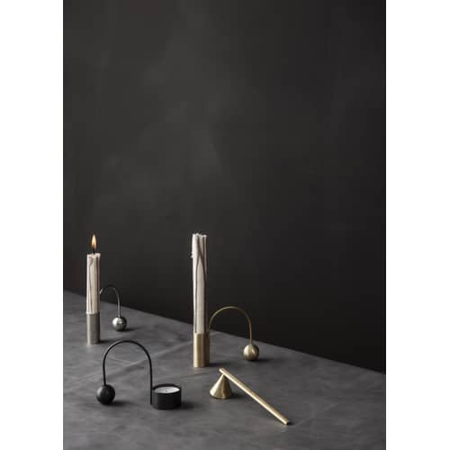 Bougeoir Balance métal noir / Bougie longue - Ferm Living - Noir - Laiton bruni
