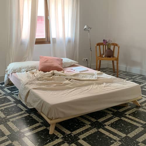 Lit double Senza / Pour matelas 140 x 200 cm - KARUP DESIGN - Pour matelas 140 x 200 cm - Pin massif certifié FSC