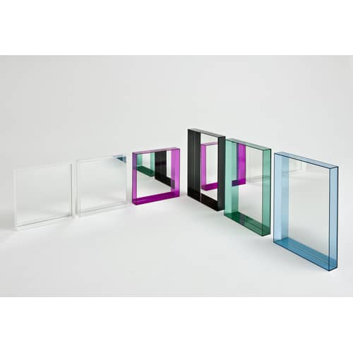 Miroir mural Only me plastique bleu / L 50 x H 70 cm - Philippe Starck, 2012 - Kartell - Bleu ciel transparent - Miroir, PMMA