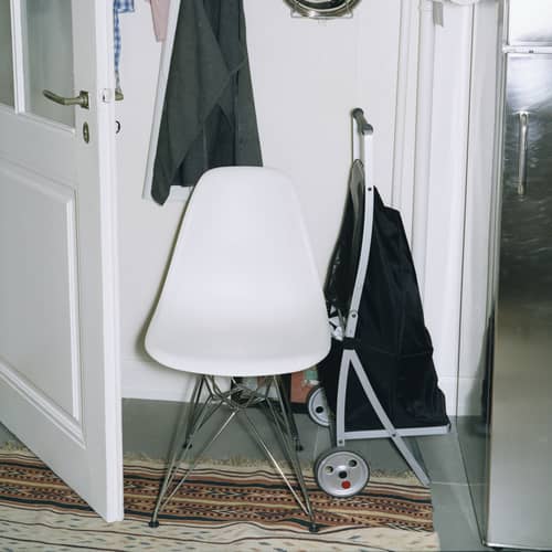 Sedia RE DSR - Eames Plastic Side Chair materiale plastico bianco / (1950) - Piedi in cromo / Riciclato - Vitra - Beige cotone / Piedi Cromo - Acciaio cromato, Plastica riciclata post-consumo