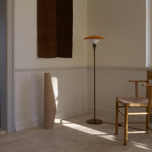 Lampadaire PH PH 3½-2½  Centenary Edition - Louis Poulsen - Ambre & blanc / Laiton bruni - Laiton bruni, Verre soufflé bouche