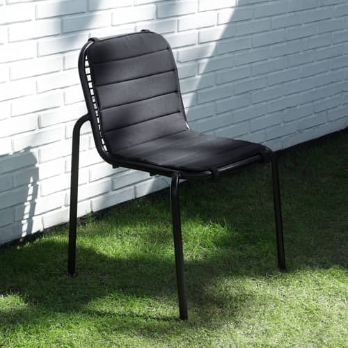 Accessoire / Coussin pour chaise & fauteuil de repas Vig - Normann Copenhagen - Noir - Mousse à mémoire de forme, Tissu outdoor