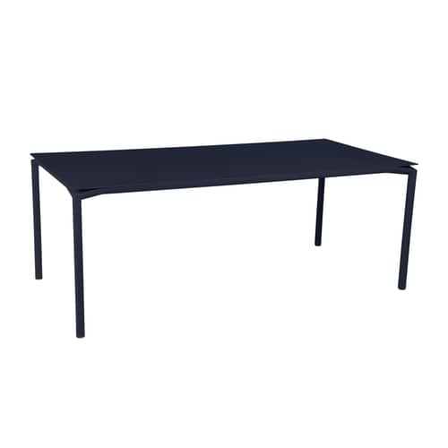 Table rectangulaire Calvi métal bleu / 195 x 95 cm - 10 à 12 personnes - Fermob - Bleu Abysse - Aluminium peint