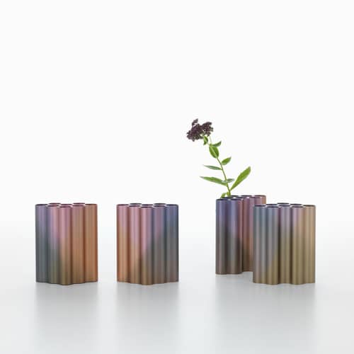Nuage Abstrait Medium Vase metal multicoloured / Bouroullec, 2016 - Limited edition - Vitra - Abstract (multicolour) - Anodized aluminium